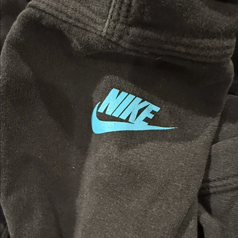 Nike Black Sweatshirt with Multicolor Stripes Youth XL Hoodie orange blue